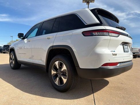 Used 2024 Jeep Grand Cherokee Limited 4xe image 12