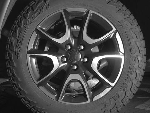 Used 2025 Jeep Compass Trailhawk AWD/4WD image 14