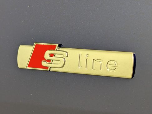 Certified 2026 Audi Q4 e-tron Premium w/ Convenience Package image 38