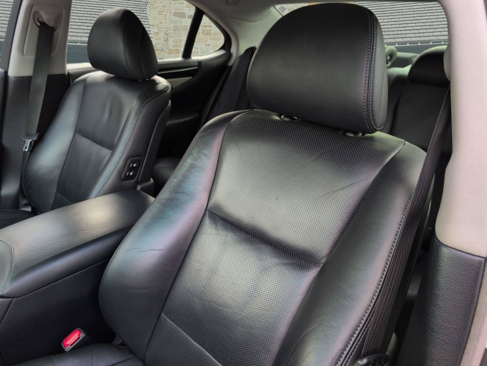 Used 2014 Lexus LS 460 w/ Comfort Package RWD image 3