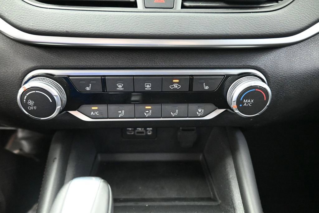 Used 2021 Nissan Altima 2.5 SR w/ SR Premium Package FWD image 25