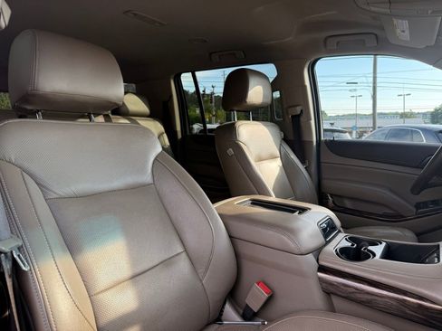 Used 2020 GMC Yukon XL SLE w/ SLE Value Package RWD image 37