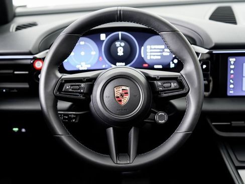 Used 2025 Porsche Macan Electric image 12