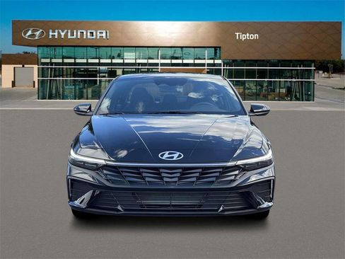 New 2026 Hyundai Elantra Sport image 12