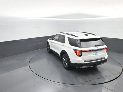 New 2026 Ford Explorer Active w/ Active Comfort Package AWD/4WD image 29