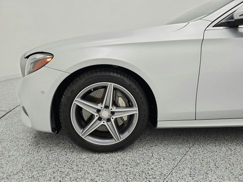Used 2017 Mercedes-Benz E 300 image 26