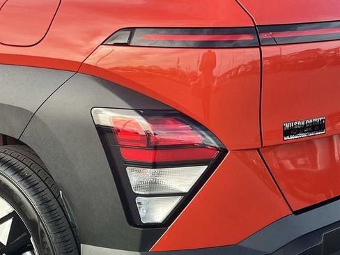 Used 2024 Hyundai Kona SEL FWD image 10