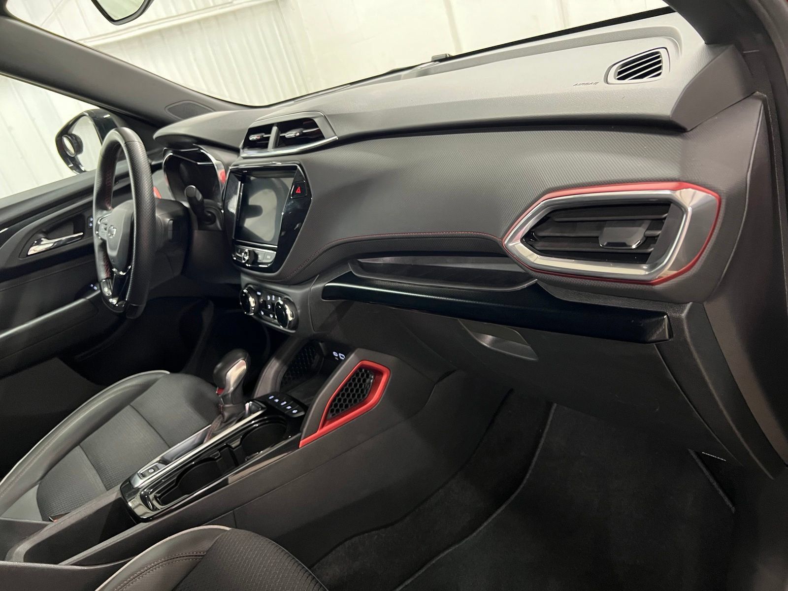 Used 2023 Chevrolet TrailBlazer RS w/ Convenience Package FWD image 16