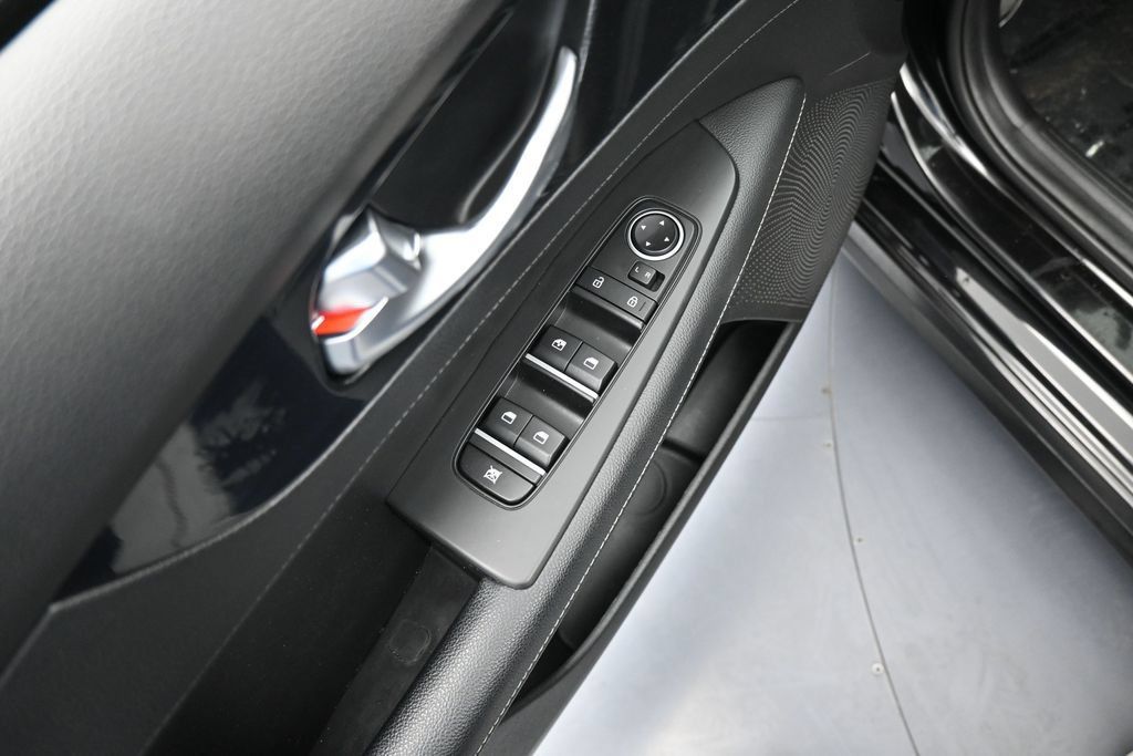 Used 2023 Kia Forte GT-Line FWD image 14