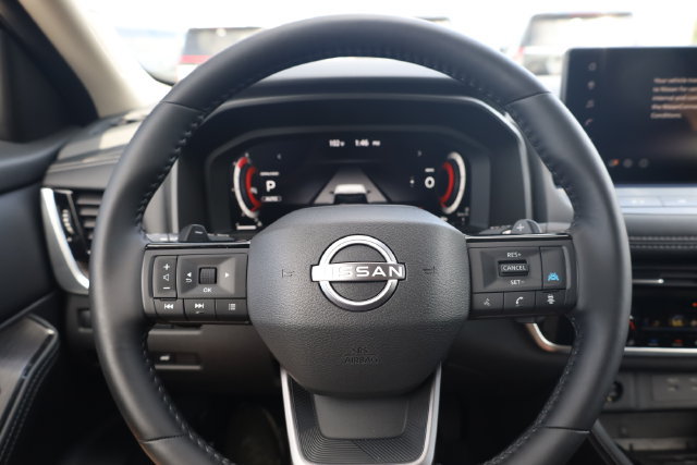 Certified 2026 Nissan Rogue Platinum w/ Platinum Premium Package AWD/4WD image 17