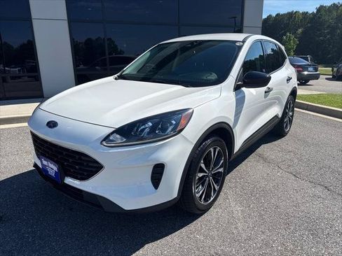 Used 2022 Ford Escape SE w/ SE Sport Appearance Package AWD/4WD image 1