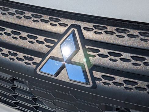 Used 2022 Mitsubishi Eclipse Cross ES image 16