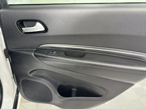 Used 2021 Dodge Durango SXT RWD image 26
