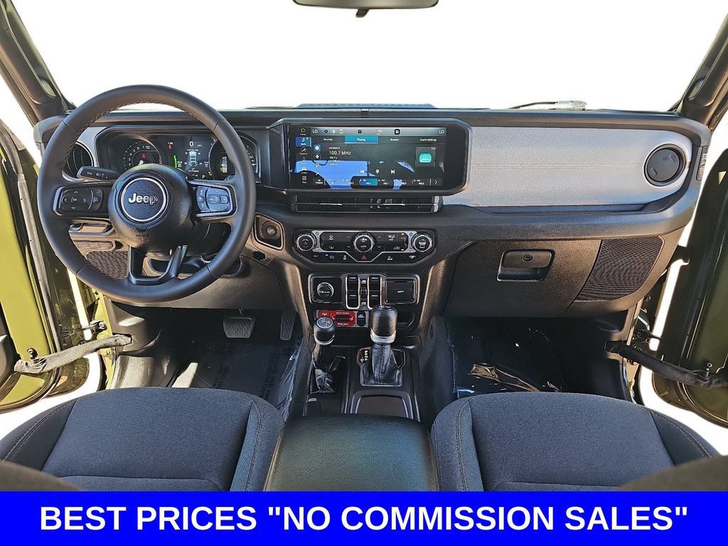 Used 2024 Jeep Wrangler Unlimited AWD/4WD image 9