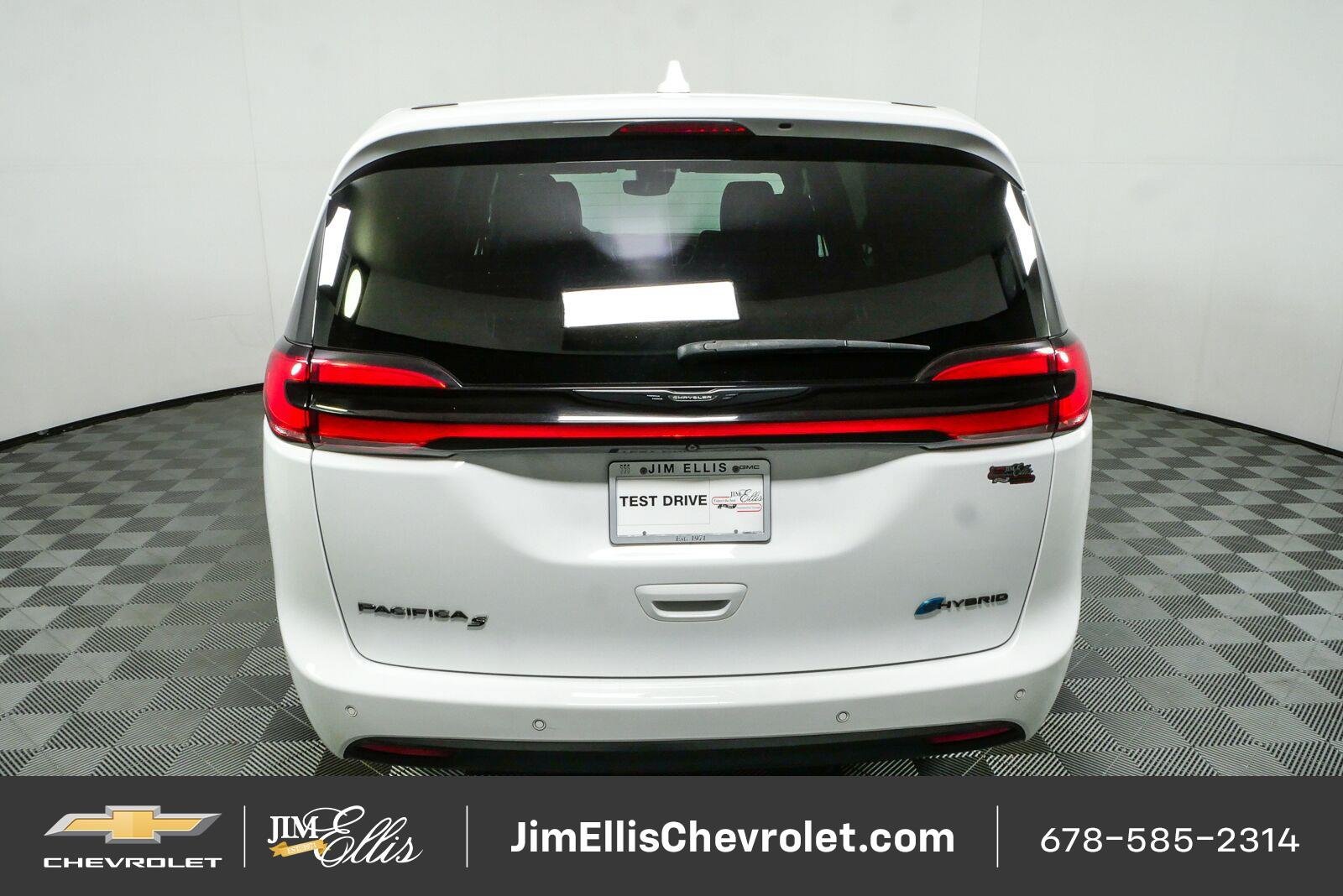 Used 2022 Chrysler Pacifica Touring-L w/ S Appearance Package FWD image 26
