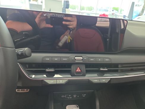 New 2026 Kia K4 GT-Line Turbo FWD image 10