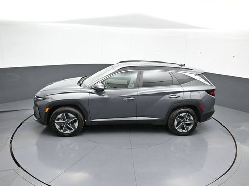 Certified 2025 Hyundai Tucson SEL AWD/4WD image 41