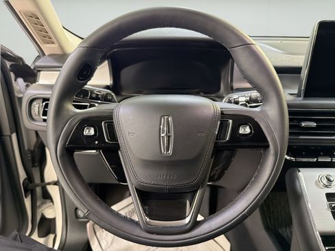 Used 2024 Lincoln Aviator 2WD image 13