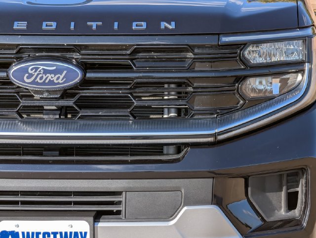 Used 2025 Ford Expedition Max Platinum AWD/4WD image 8