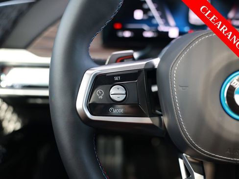 Used 2025 BMW i7 M70 w/ Executive Package image 20