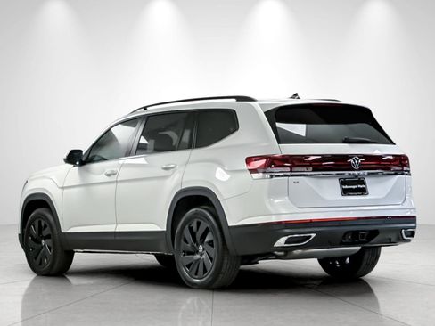 New 2026 Volkswagen Atlas SE FWD image 3