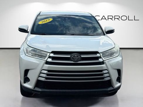 Used 2019 Toyota Highlander LE FWD image 8