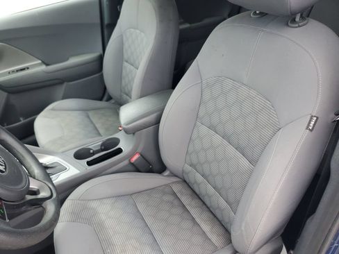 Used 2019 Kia Niro LX FWD image 24
