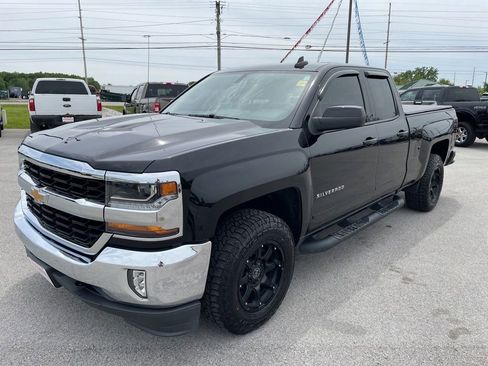 Used 2018 Chevrolet Silverado 1500 LT w/ All Star Edition AWD/4WD image 3