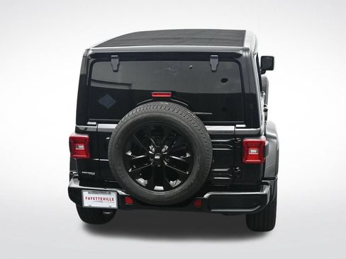 Used 2021 Jeep Wrangler Unlimited Sahara AWD/4WD image 27