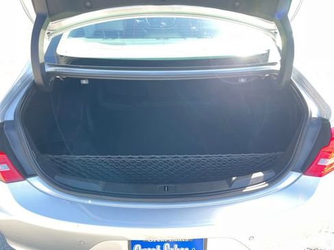 Used 2017 Buick LaCrosse Essence FWD image 28