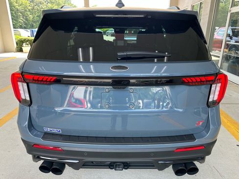 Certified 2025 Ford Explorer ST w/ Sun And Sound Package AWD/4WD image 11