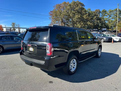Used 2017 GMC Yukon XL SLT w/ Premium Edition image 17