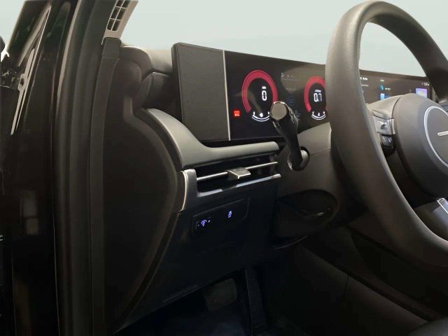 Used 2026 Hyundai Tucson SE FWD image 17