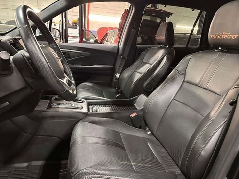 Used 2023 Honda Passport TrailSport image 18