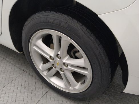 Used 2018 Chevrolet Cruze LT image 31