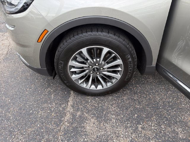 Certified 2023 Lincoln Nautilus Reserve AWD/4WD image 30