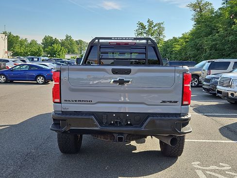 Certified 2024 Chevrolet Silverado 2500 ZR2 w/ Technology Package AWD/4WD image 5