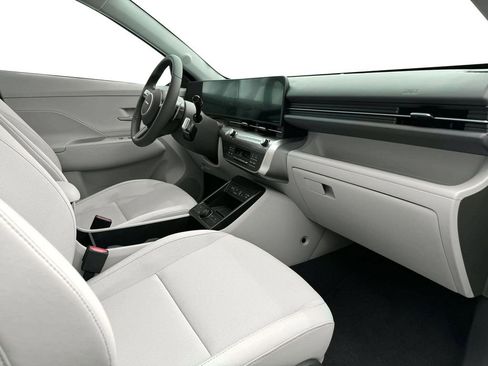 Used 2025 Hyundai Kona SEL image 23