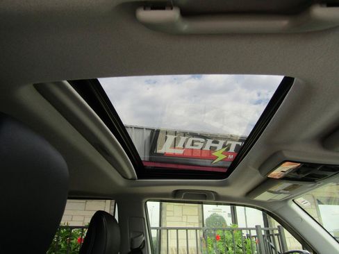 Used 2017 Toyota 4Runner Limited RWD image 8