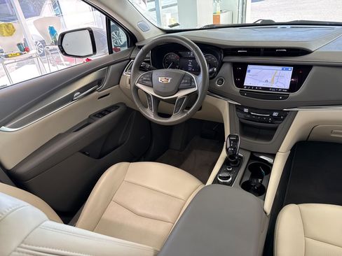Used 2023 Cadillac XT5 Premium Luxury image 50