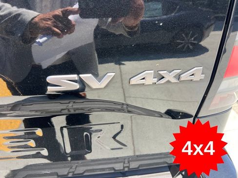 Used 2022 Nissan Frontier SV AWD/4WD image 18