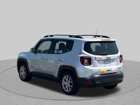 Used 2020 Jeep Renegade Latitude FWD image 5