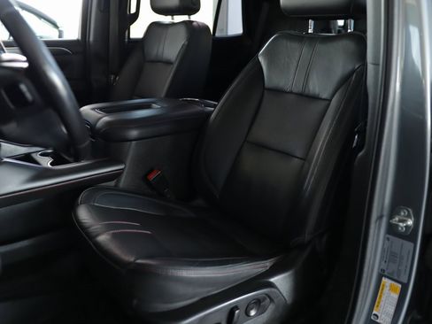 Used 2021 Chevrolet Tahoe RST w/ Luxury Package image 24