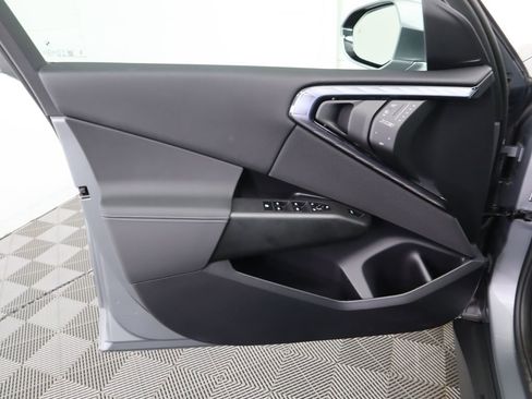 Certified 2025 BMW X3 xDrive30i w/ Premium Package image 26