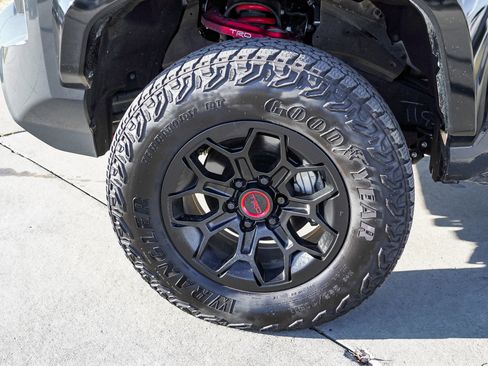 Certified 2025 Toyota Tacoma TRD Pro image 12