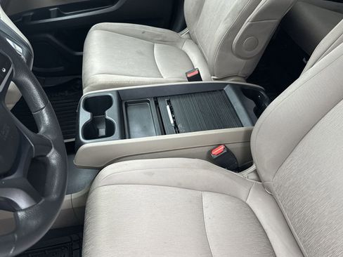 Used 2020 Honda Odyssey EX image 29