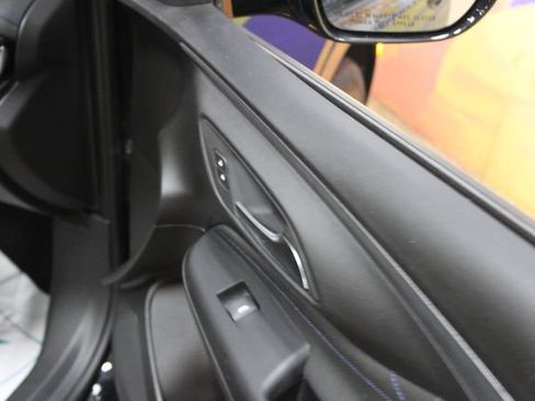 Used 2024 Buick Envista Sport Touring w/ Convenience II Package FWD image 11