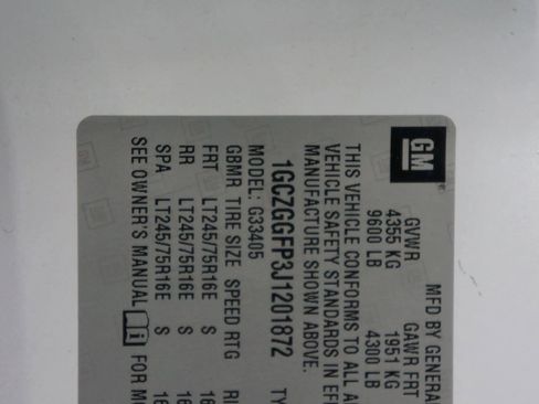 Used 2018 Chevrolet Express 3500 image 32