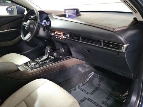 Used 2020 MAZDA CX-30 FWD w/ Premium Package image 12