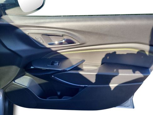 New 2026 Chevrolet Trax LT w/ Sunroof Package image 25